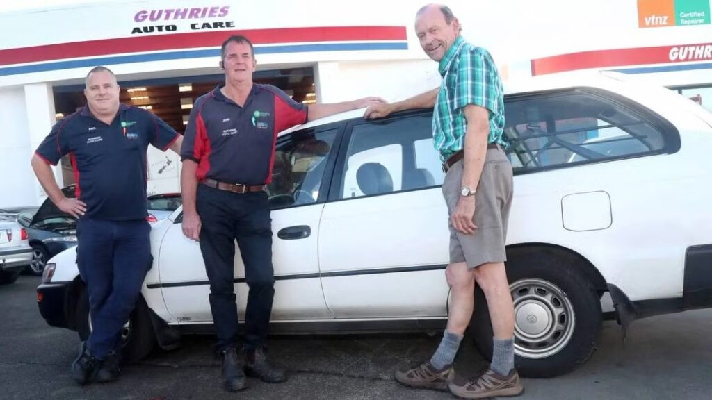  Toyota Corolla chạy hơn 2 triệu km trong hơn 30 năm