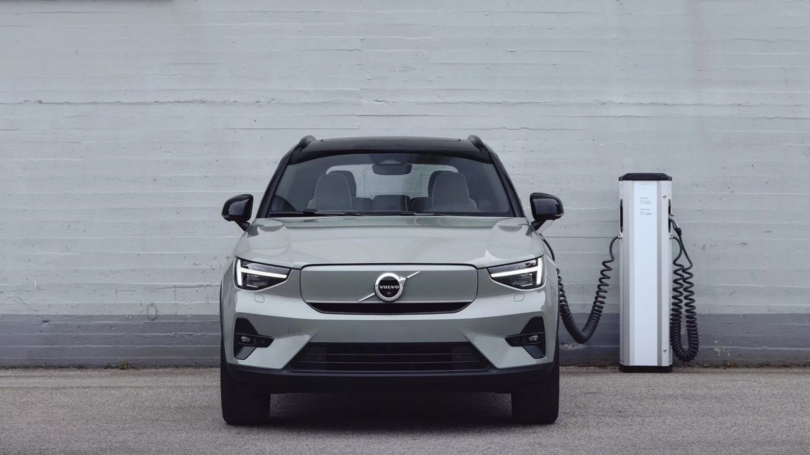 Volvo bị kiện tập thể tại Mỹ vì lỗi xe điện tự tăng tốc