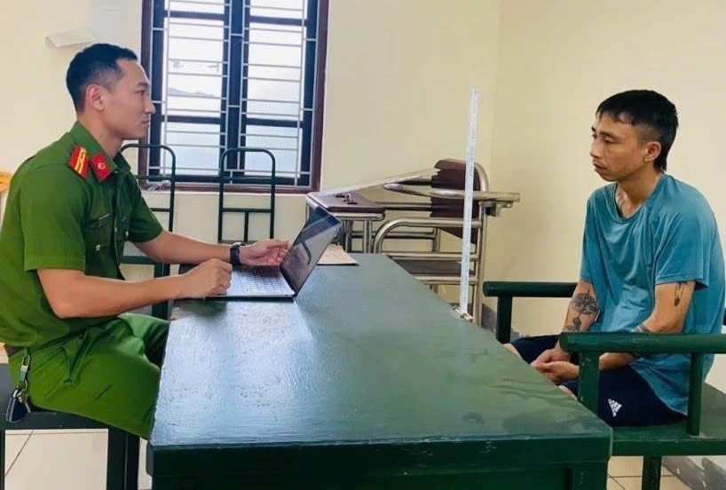 Khởi tố vụ án lật xe khách ở Hà Tĩnh, tài xế bị tạm giữ, phát hiện nhiều sai phạm của chủ phương tiện Khởi tố vụ án lật xe khách ở Hà Tĩnh, tài xế bị tạm giữ, phát hiện nhiều sai phạm của chủ phương tiện