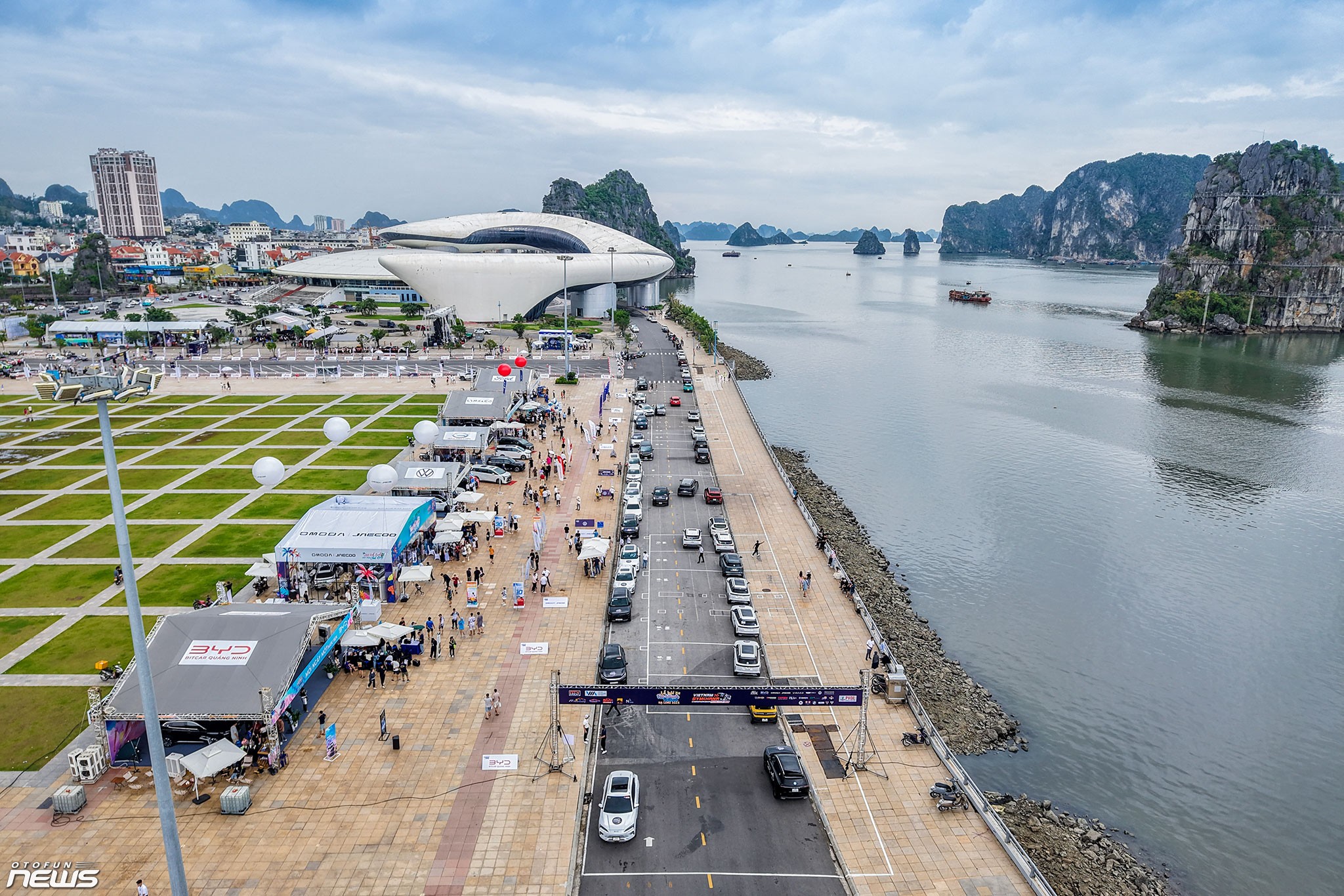 Lái thử hai xe Skoda mới ra mắt tại sự kiện giải đua PVOIL VGC 2025 Lái thử hai xe Skoda mới ra mắt tại sự kiện giải đua PVOIL VGC 2025