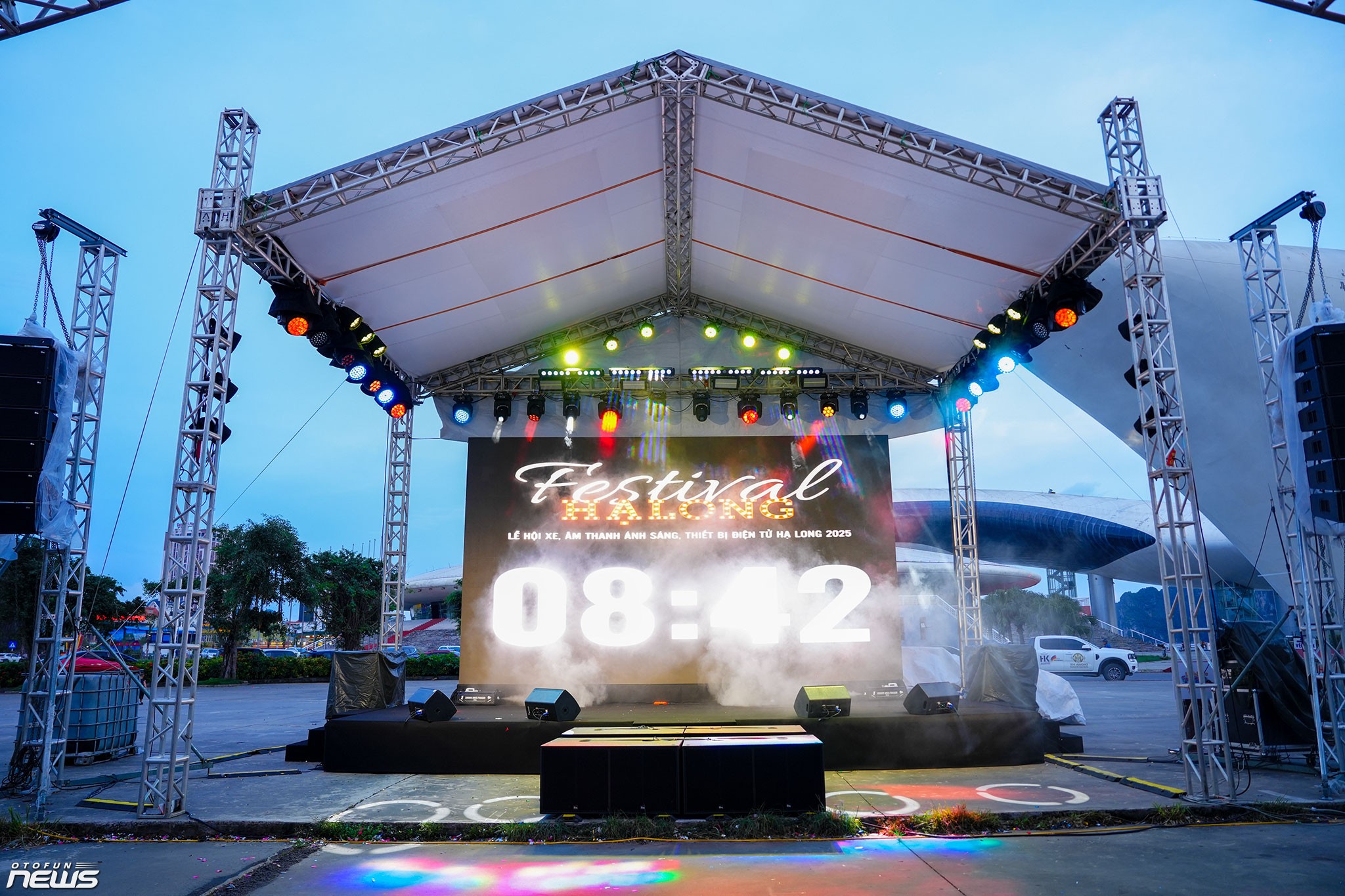 Lễ hội Xe Fun Wheels Festival Hạ Long 2025 - Bữa đại tiệc của những người yêu xe