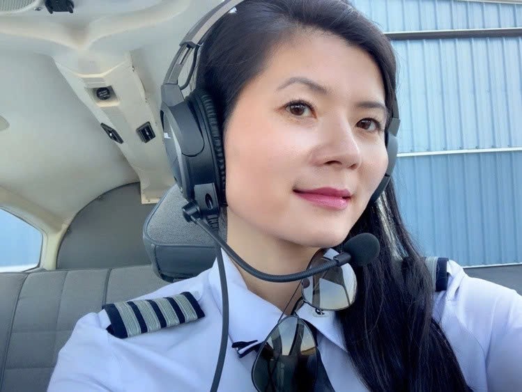 Nữ phi công gốc Việt từng bay vòng quanh thế giới tử nạn tại Mỹ