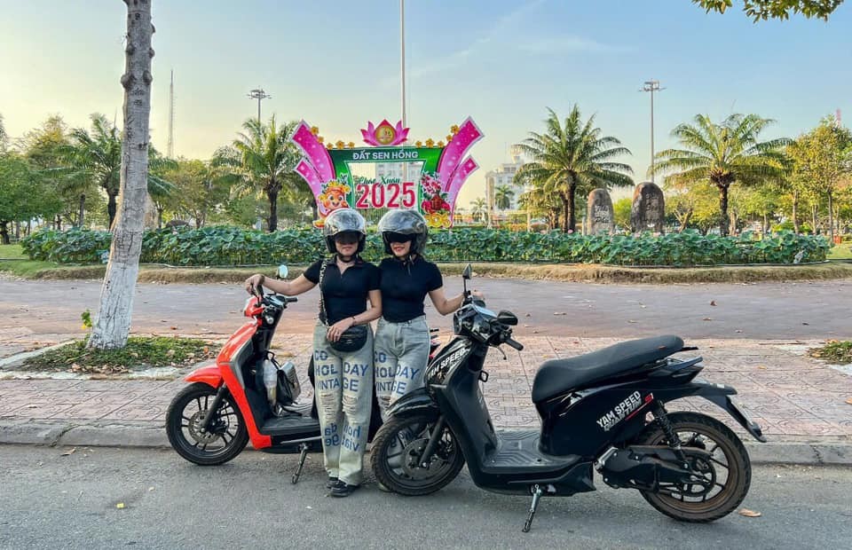 Nữ biker U60 đam mê PKL, một mình một xe ôm cua chinh phục những cung đường khó