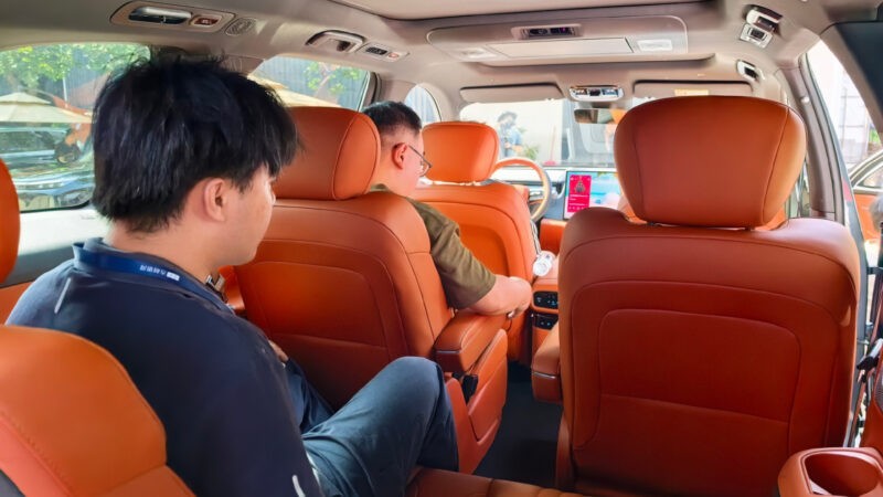 Geely Galaxy M9 - Mẫu crossover cao cấp với hệ thống trí tuệ nhân tạo nổi bật ở WAIC 2025 Geely Galaxy M9 - Mẫu crossover cao cấp với hệ thống trí tuệ nhân tạo nổi bật ở WAIC 2025
