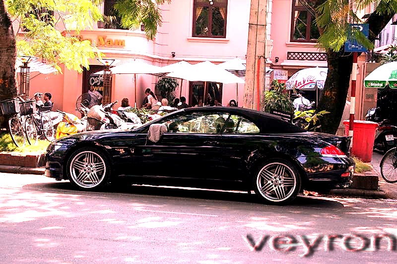 BMW Alpina B6 bỏ hoang ở Hà Nội