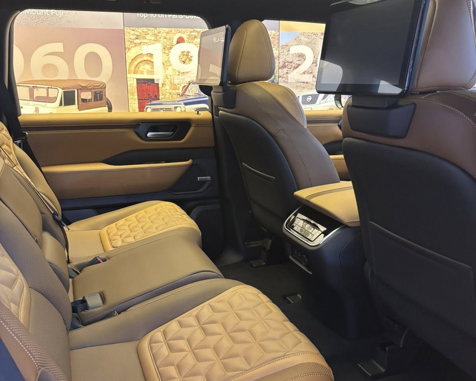 Nissan Patrol 2025 xuất hiện tại Đông Nam Á, chờ ngày về Việt Nam Nissan Patrol 2025 xuất hiện tại Đông Nam Á, chờ ngày về Việt Nam