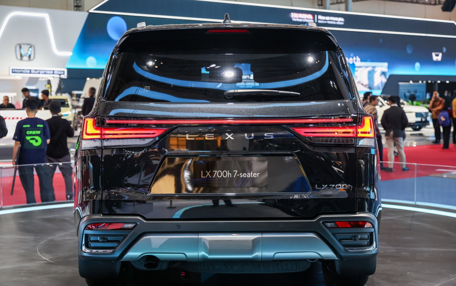 Lexus LX 700h ra mắt ,SUV hạng sang hybrid giá gần 240.000 USD