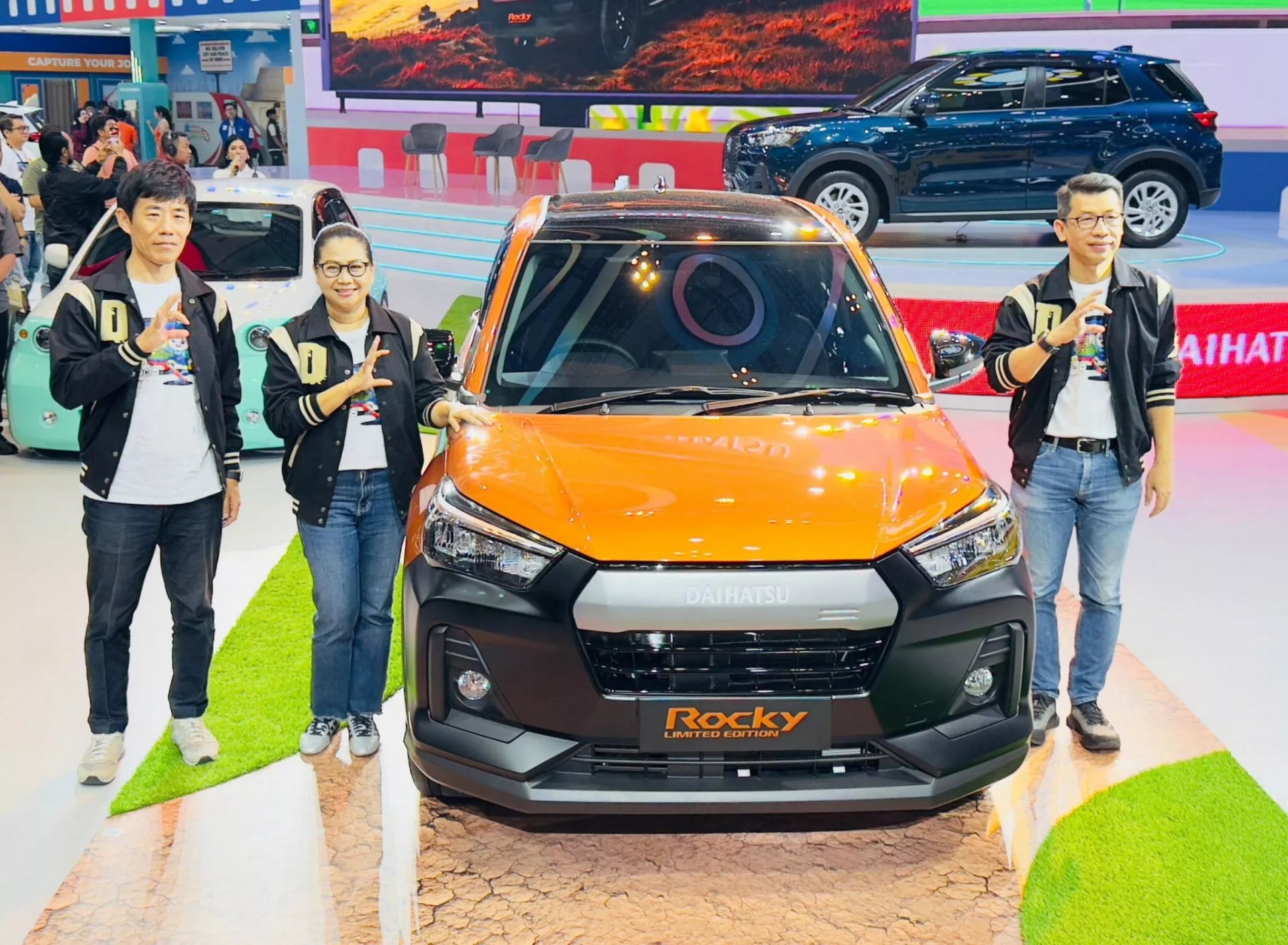 'Toyota Raize bản giới hạn' nâng cấp nhiều đồ chơi nhưng giá vẫn rẻ hơn xa bản thường bán ở Việt Nam