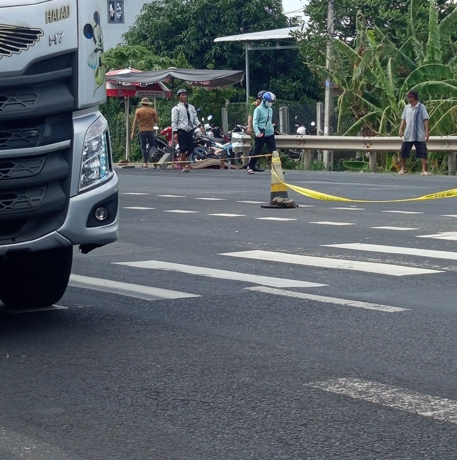 Va chạm giữa xe khách và xe máy, người điều khiển xe máy tử vong
