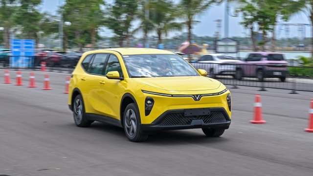 Limo Green bán chạy nhất thị trường với gần 10.000 xe trong tháng 11/2025