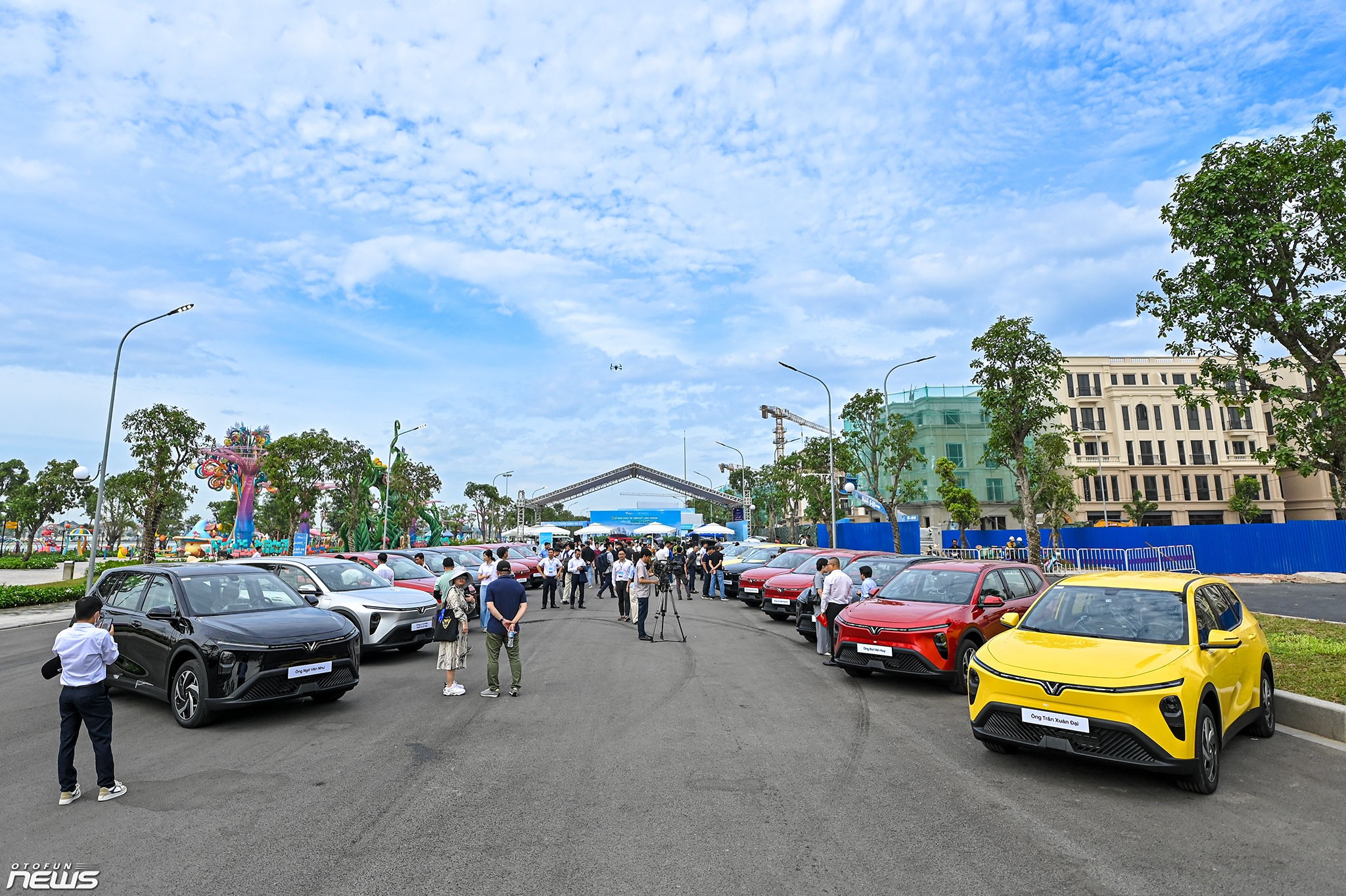 Lễ bàn giao 20 chiếc VinFast Limo Green đầu tiên