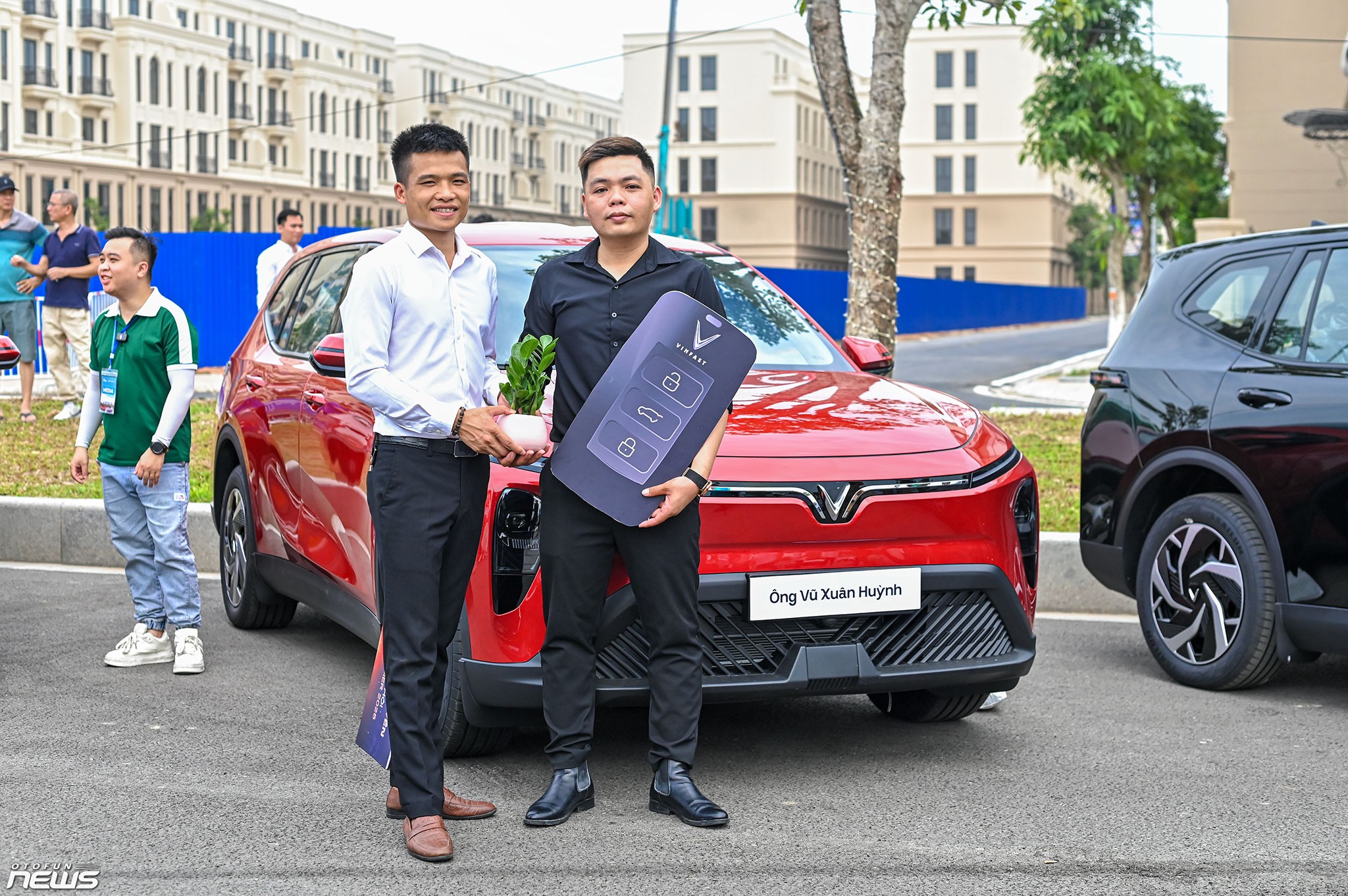 Lễ bàn giao 20 chiếc VinFast Limo Green đầu tiên