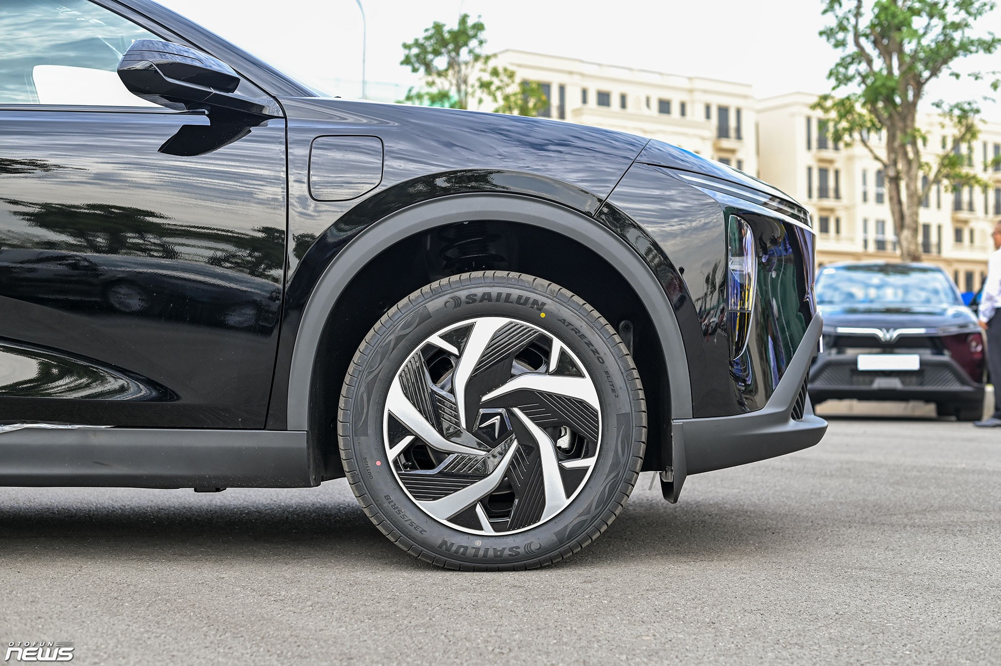 20 xe VinFast Limo Green đầu tiên đến tay khách hàng Việt