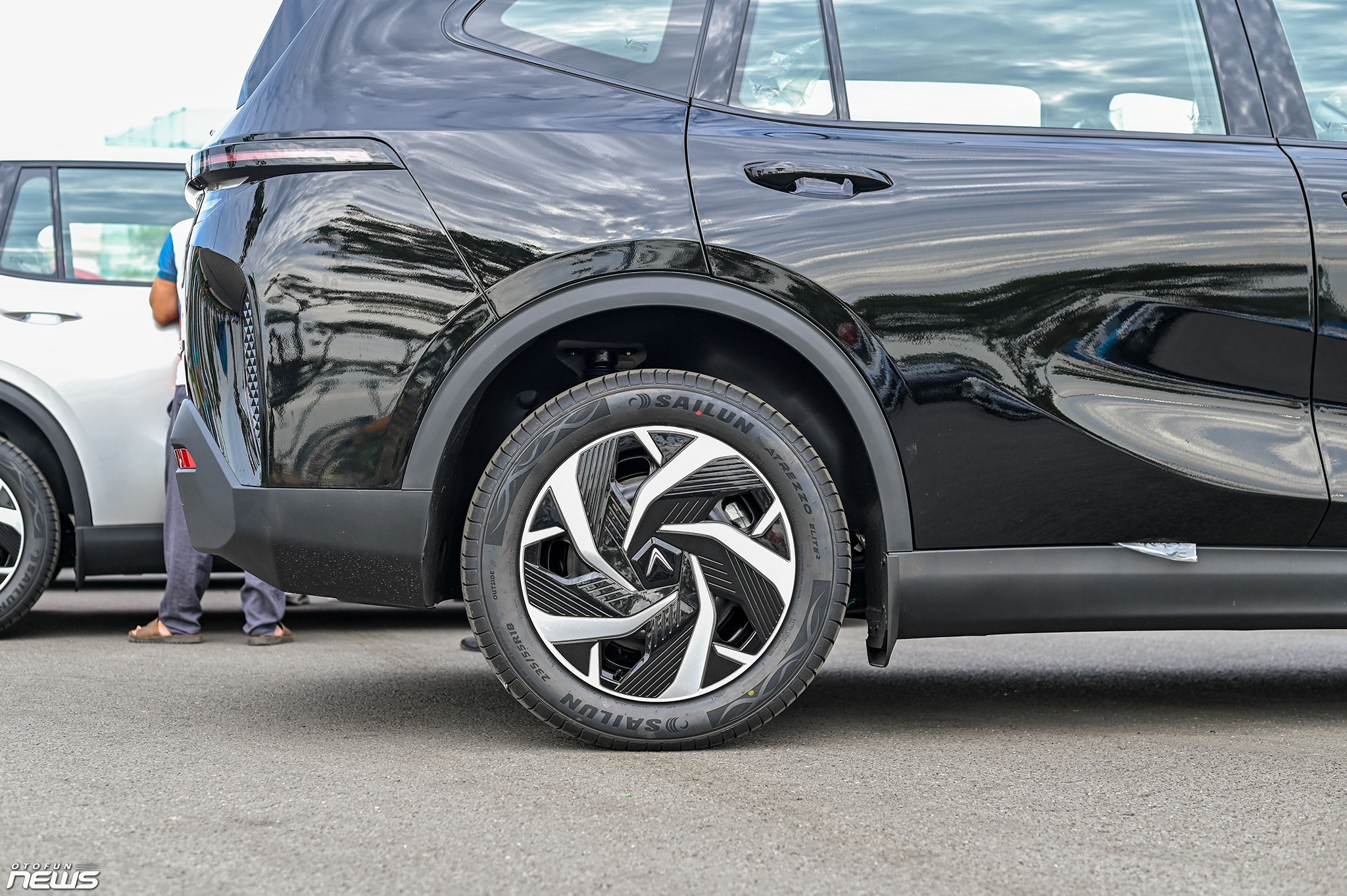 20 xe VinFast Limo Green đầu tiên đến tay khách hàng Việt