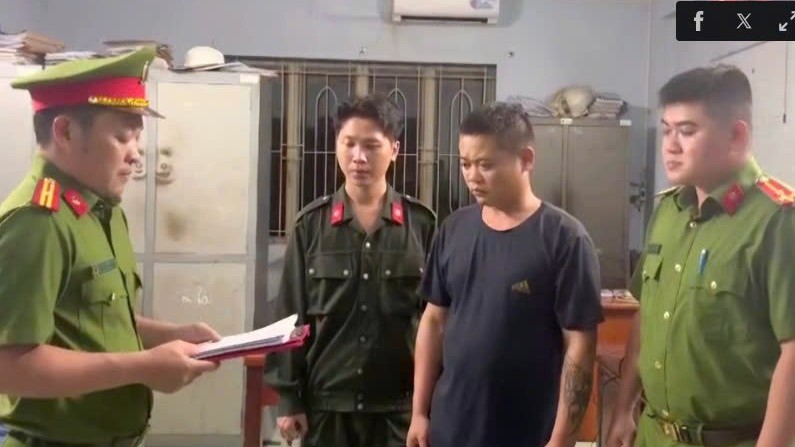 Tài xế 'đánh võng' khi lái container nhằm ép công ty phải sa thải mình