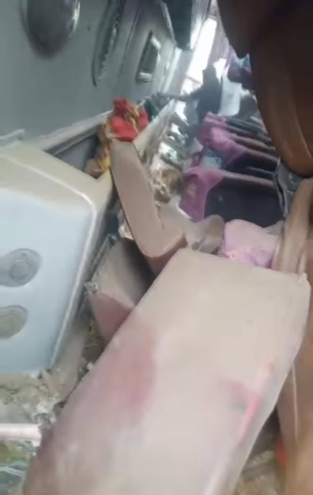 Lật xe khách ở Phú Thọ, 1 người tử vong Lật xe khách ở Phú Thọ, 1 người tử vong