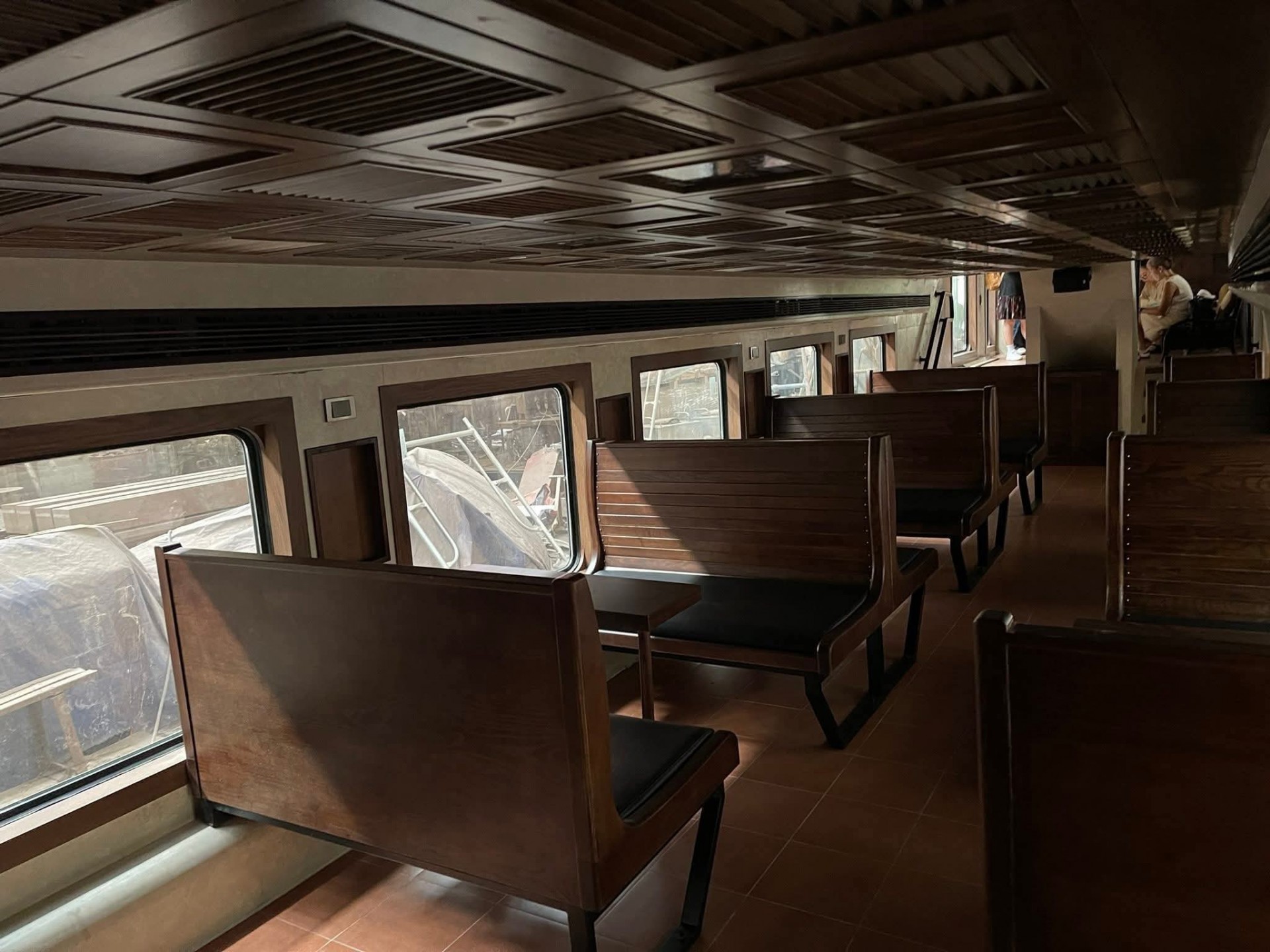 Bên trong đoàn tàu di sản The Hanoi Train, sắp khai trương vào 19/8 tới
