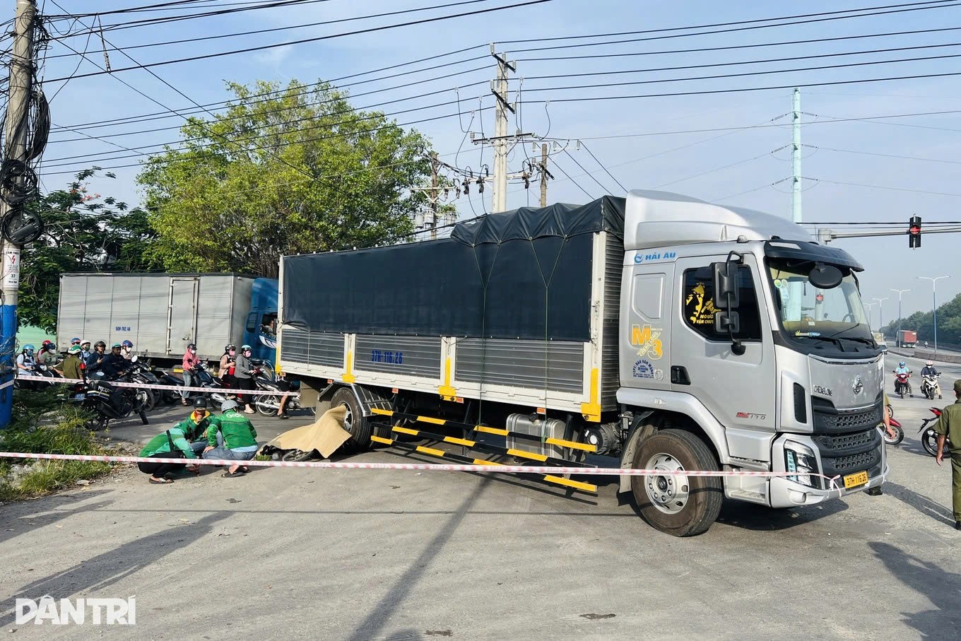 Hai nữ công nhân bị ô tô cán tử vong ở TP HCM Hai nữ công nhân bị ô tô cán tử vong ở TP HCM