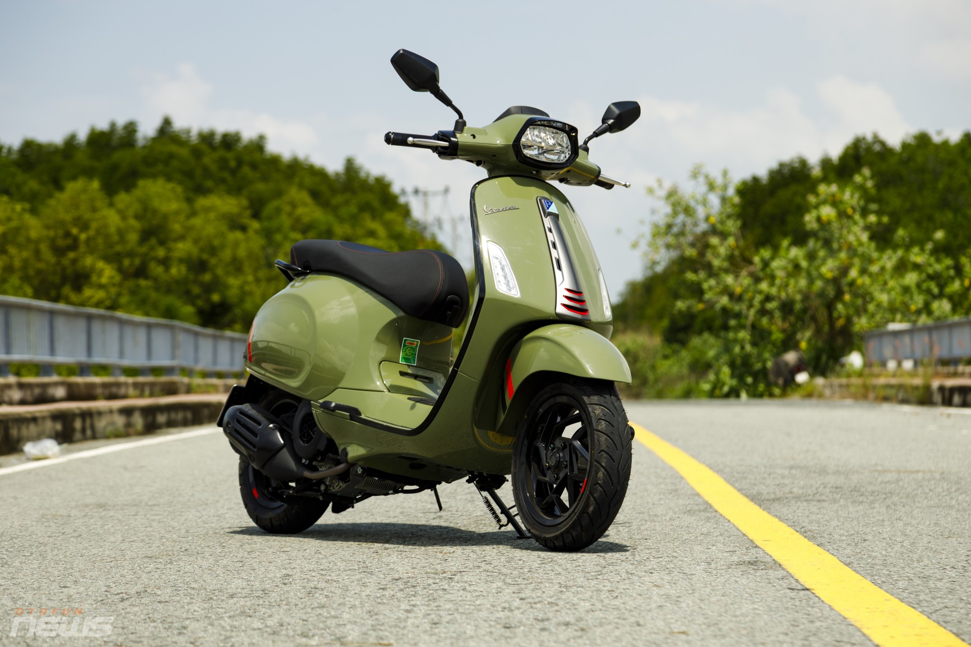 Vespa Sprint 2025: Khi thời trang gặp hiệu năng, chạy rồi mới thấy khác biệt