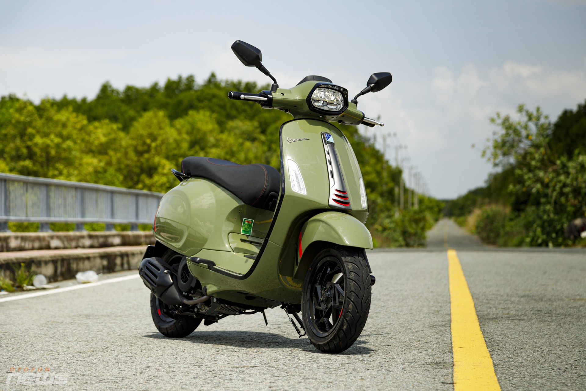 Vespa Sprint 2025: Khi thời trang gặp hiệu năng, chạy rồi mới thấy khác biệt