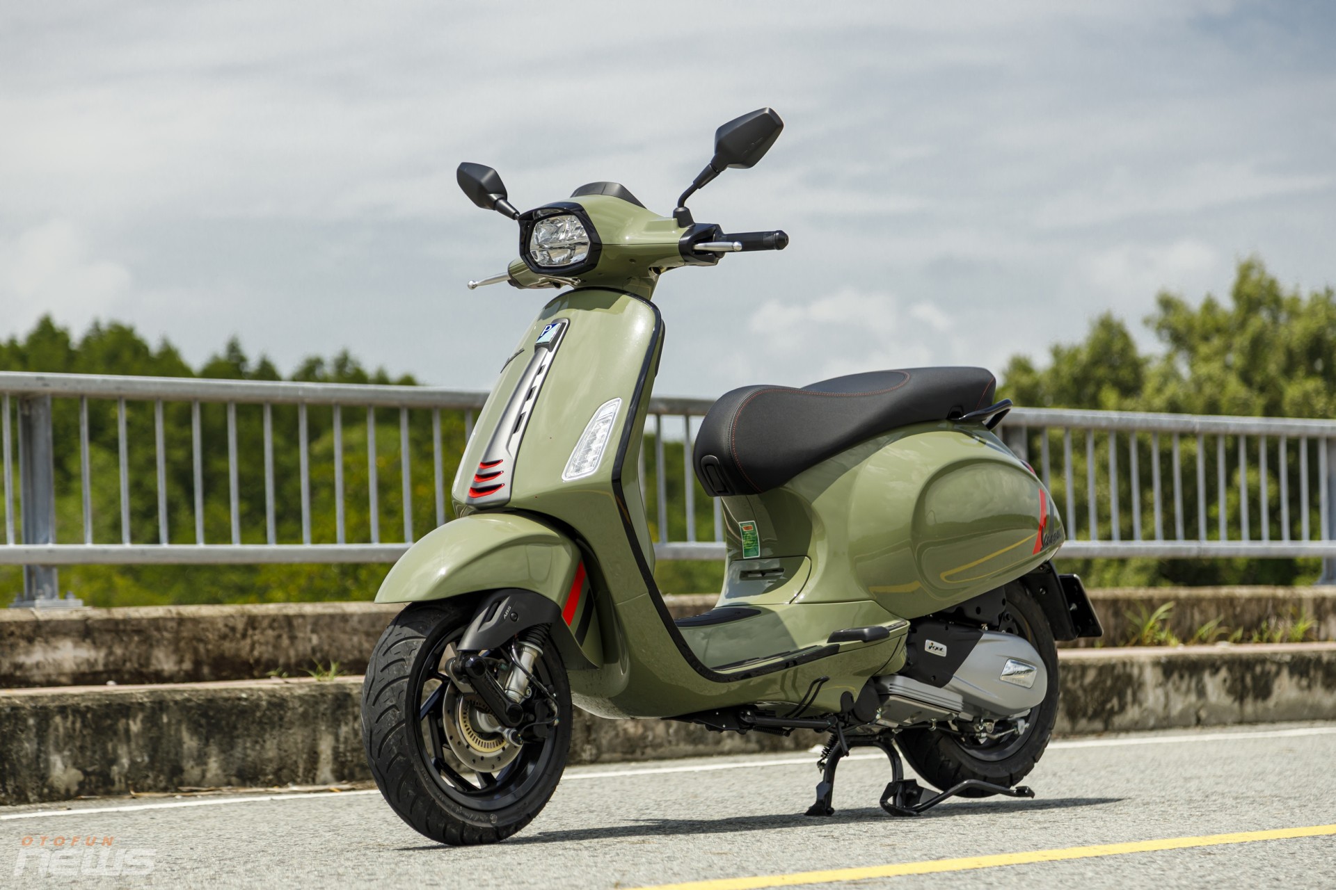 Vespa Sprint 2025: Khi thời trang gặp hiệu năng, chạy rồi mới thấy khác biệt