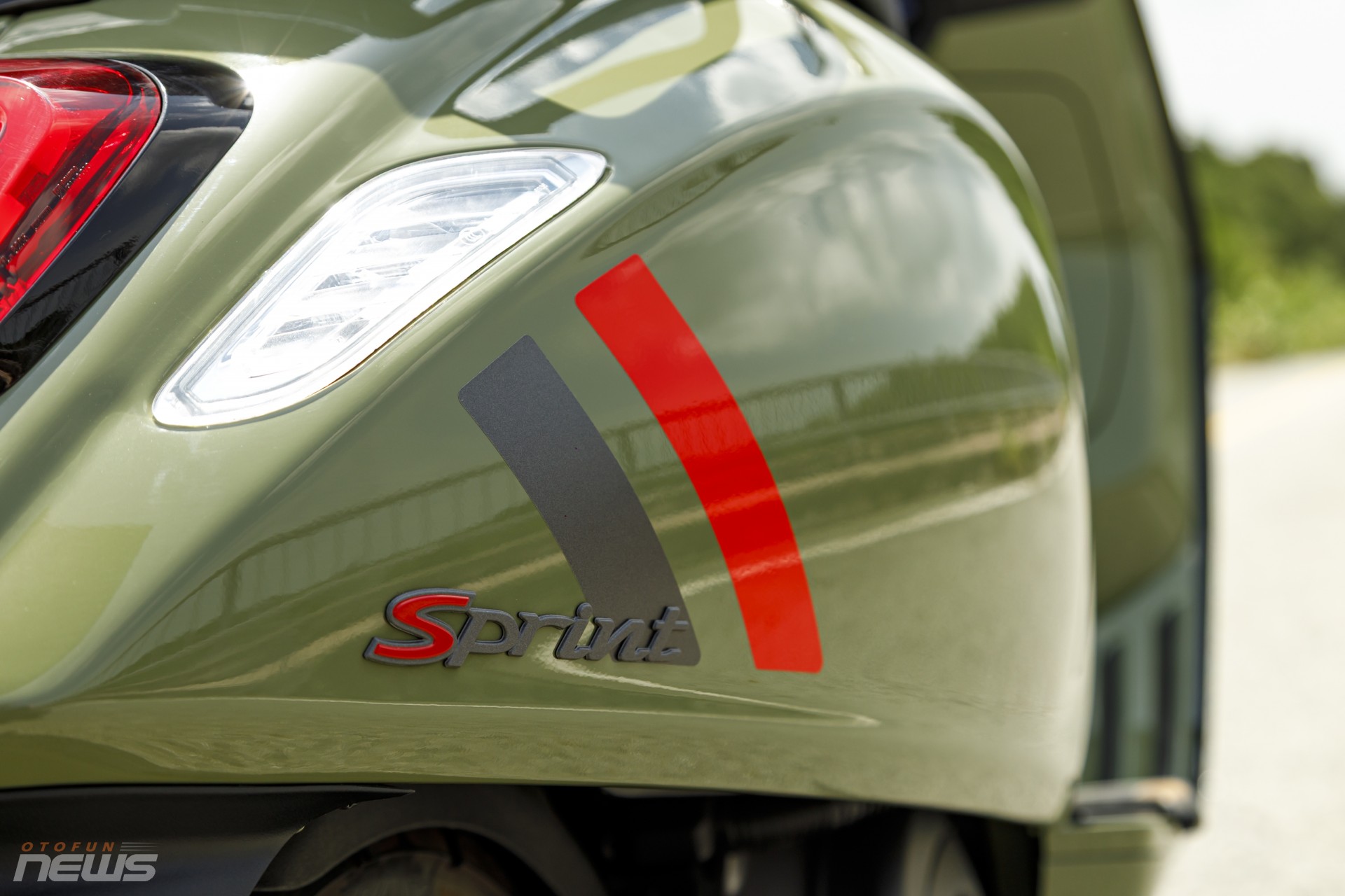 Vespa Sprint 2025: Khi thời trang gặp hiệu năng, chạy rồi mới thấy khác biệt