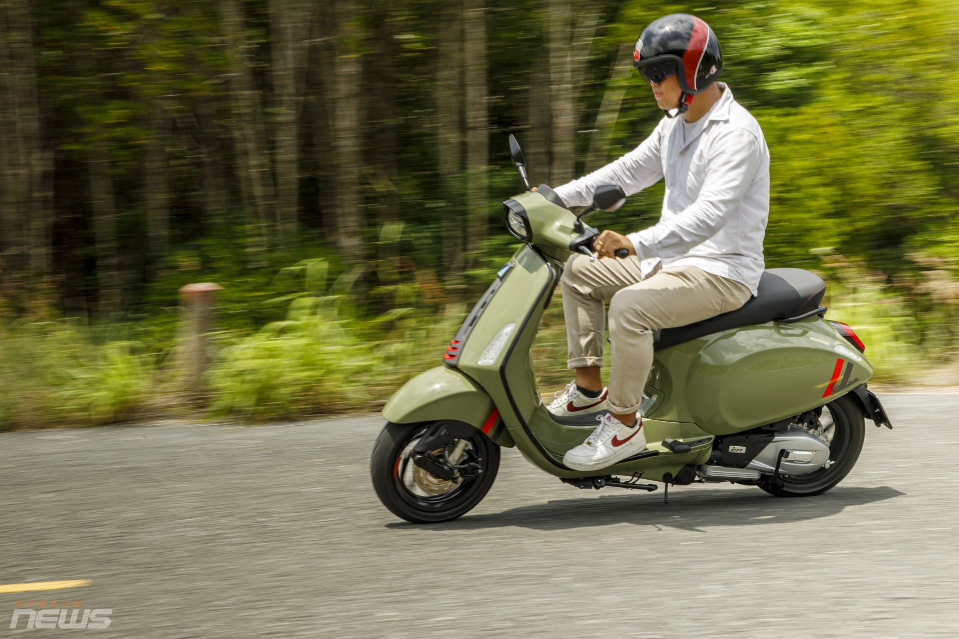 Vespa Sprint 2025: Khi thời trang gặp hiệu năng, chạy rồi mới thấy khác biệt