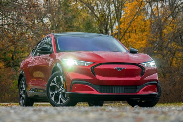 Ford Mustang Mach-E giá 1,6 tỷ đồng ở Philippines