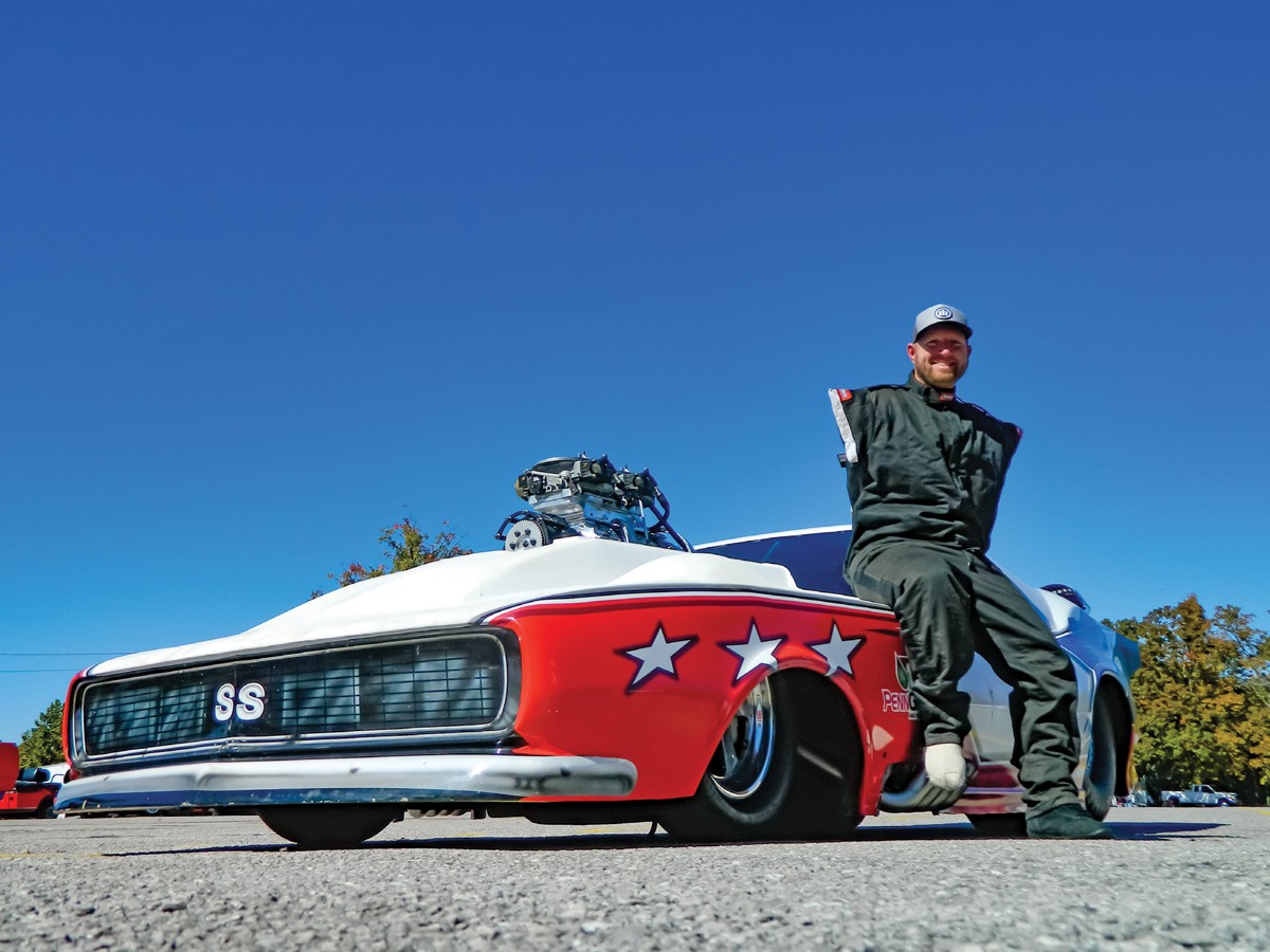 Khâm phục tay đua drag  Câu chuyện của Matt Stutzman tay đua drag không tay