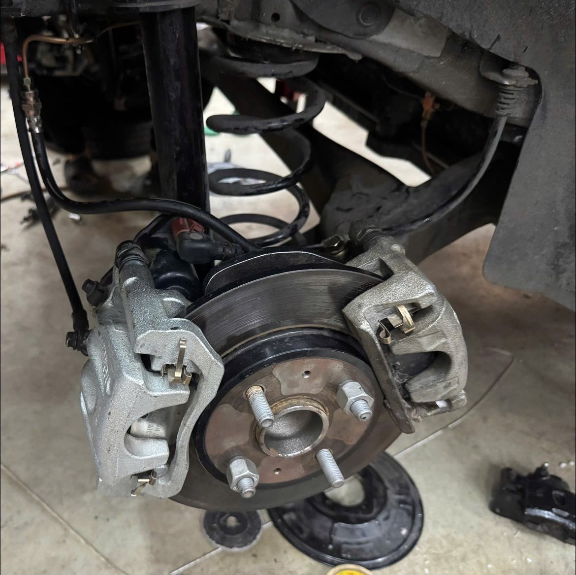 Chi tiết nâng cấp trên xe đua của ứng viên vô địch giải gymkhana quốc gia PVOIL VGC 2025 tại Thanh Hoá Chi tiết nâng cấp trên xe đua của ứng viên vô địch giải gymkhana quốc gia PVOIL VGC 2025 tại Thanh Hoá