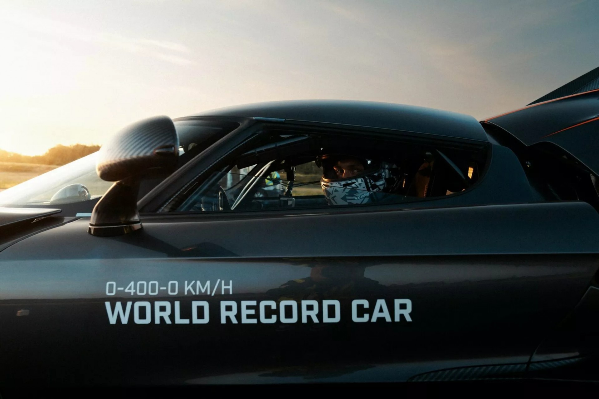 Koenigsegg Jesko Absolut thiết lập kỷ lục thế giới mới cho thử thách 0-400-0 km/h