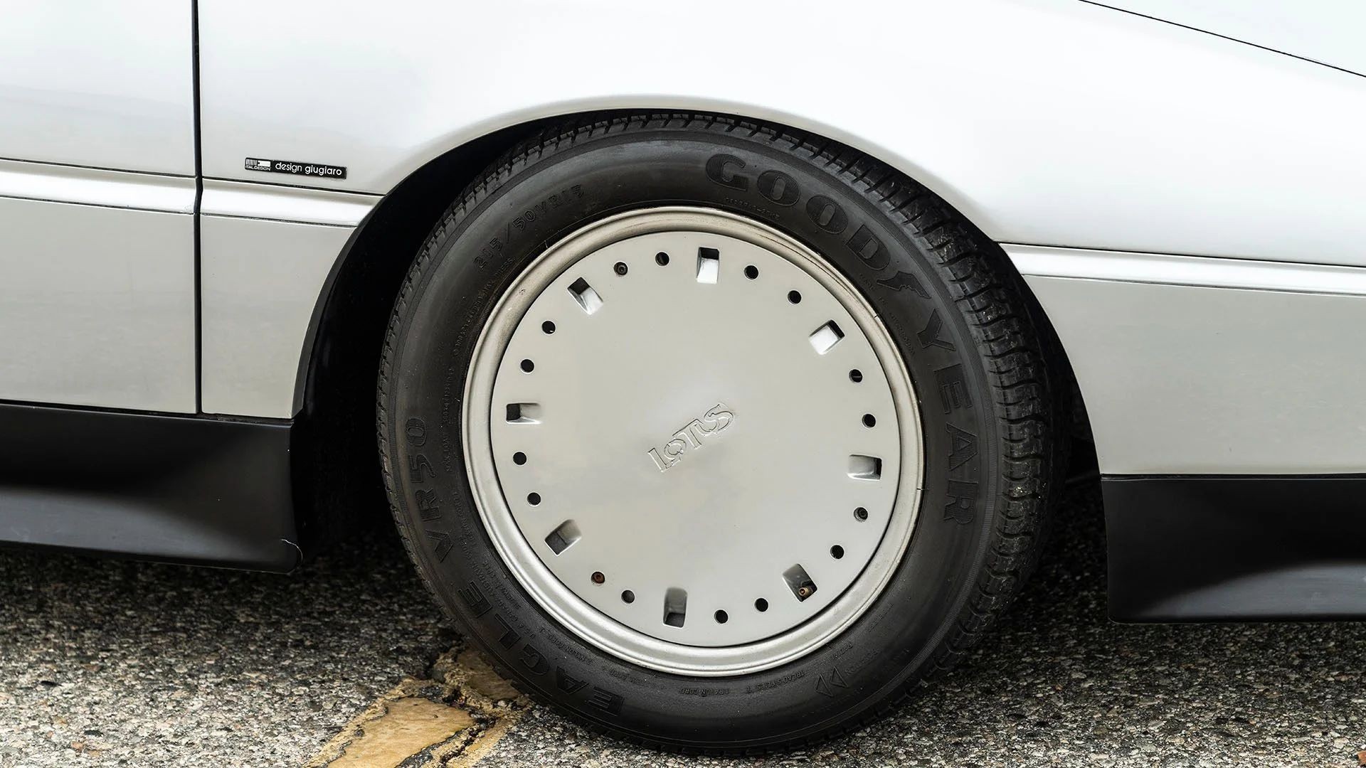 Lotus Etna 1984 'Bóng ma' của lịch sử Lotus sắp tái xuất với giá 400.000 USD