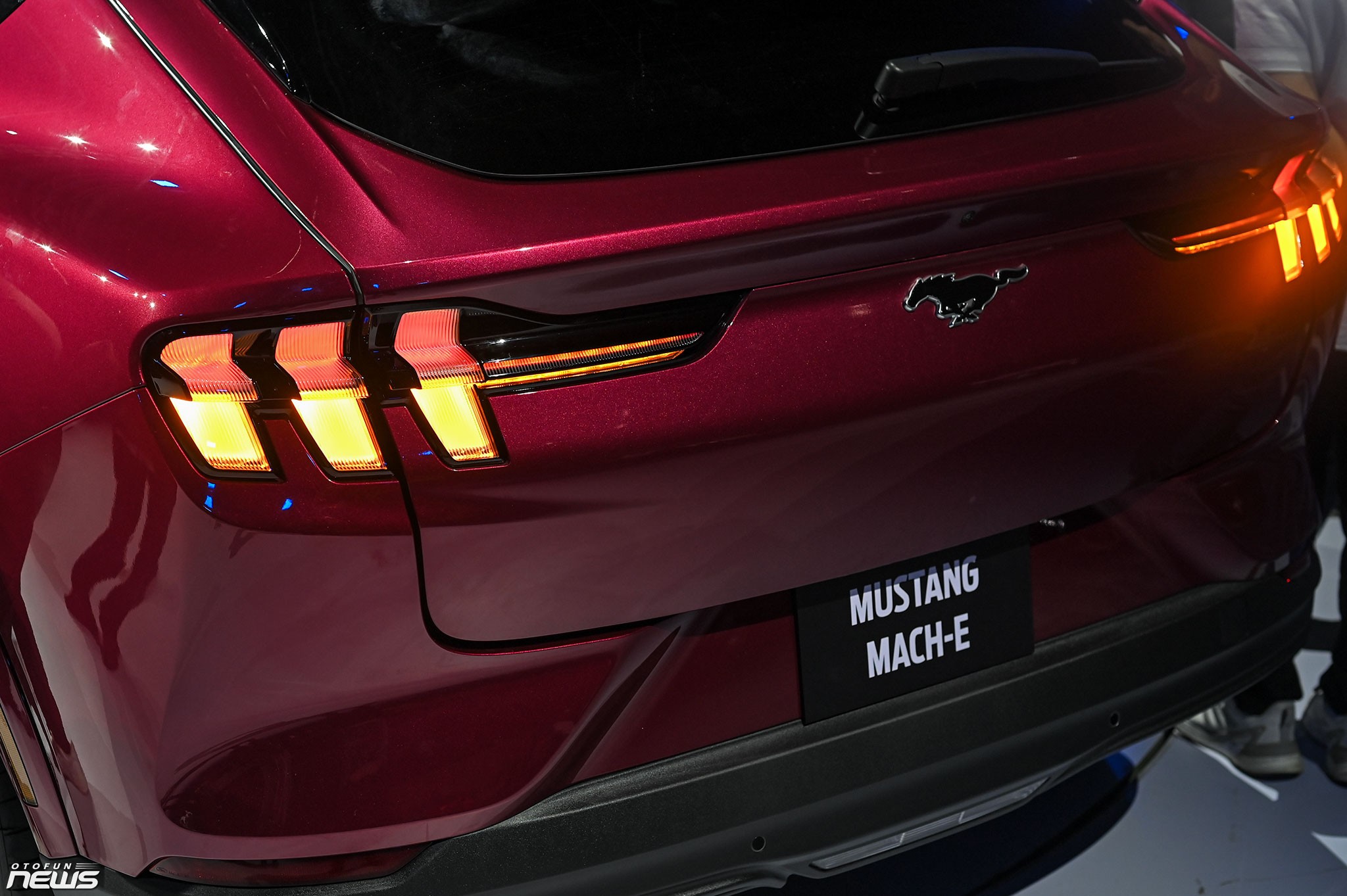 Ford Mustang Mach-E - Di sản của dòng xe cơ bắp Mỹ trong một mẫu xe SUV điện
