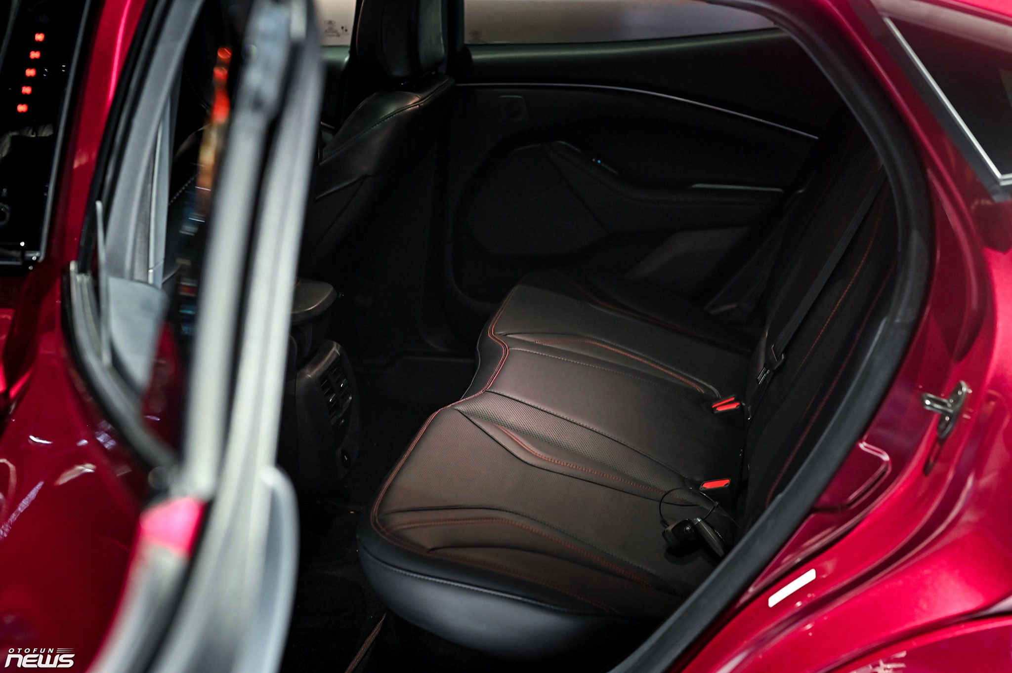 Ford Mustang Mach-E - Di sản của dòng xe cơ bắp Mỹ trong một mẫu xe SUV điện