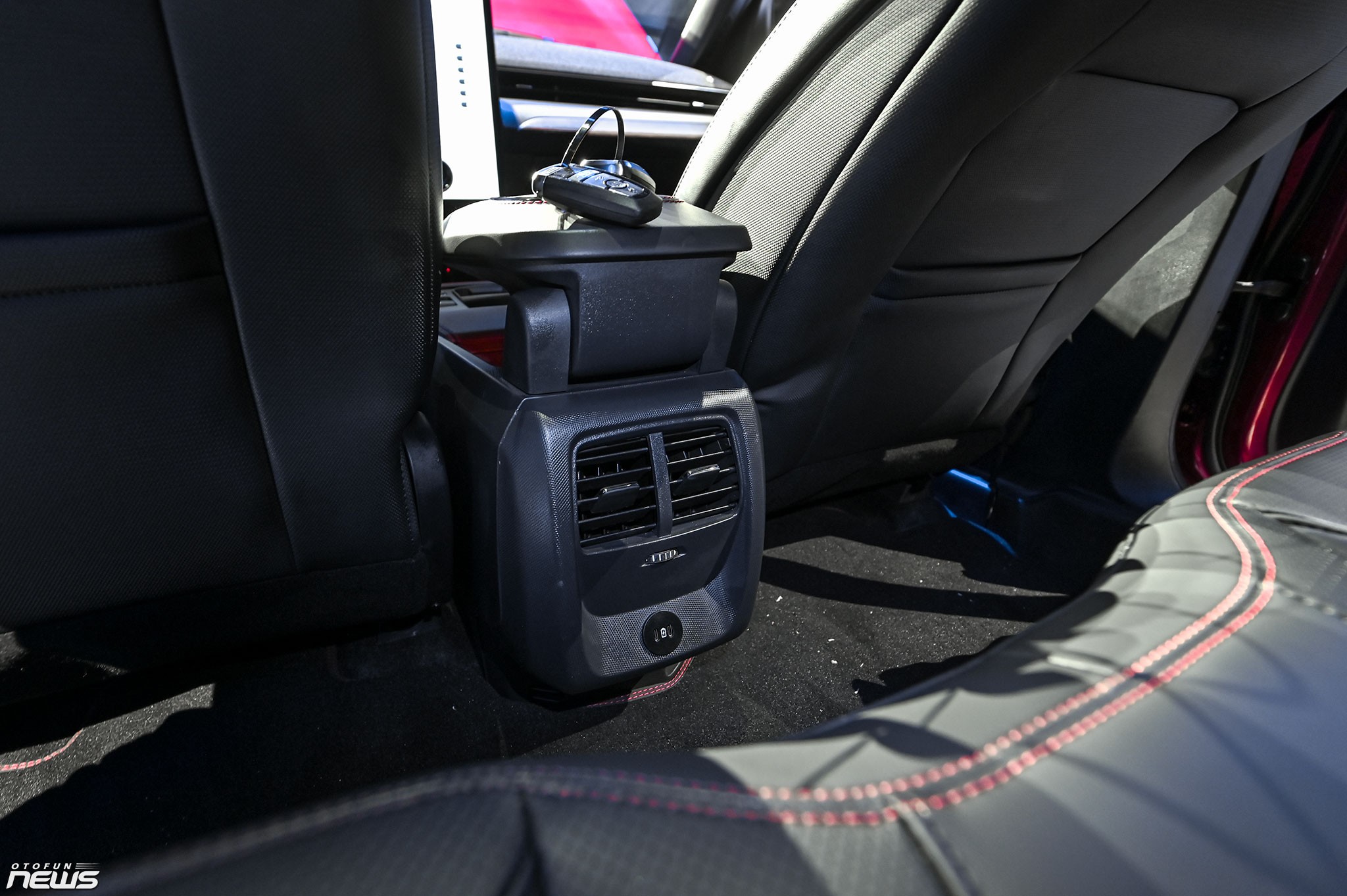 Ford Mustang Mach-E - Di sản của dòng xe cơ bắp Mỹ trong một mẫu xe SUV điện