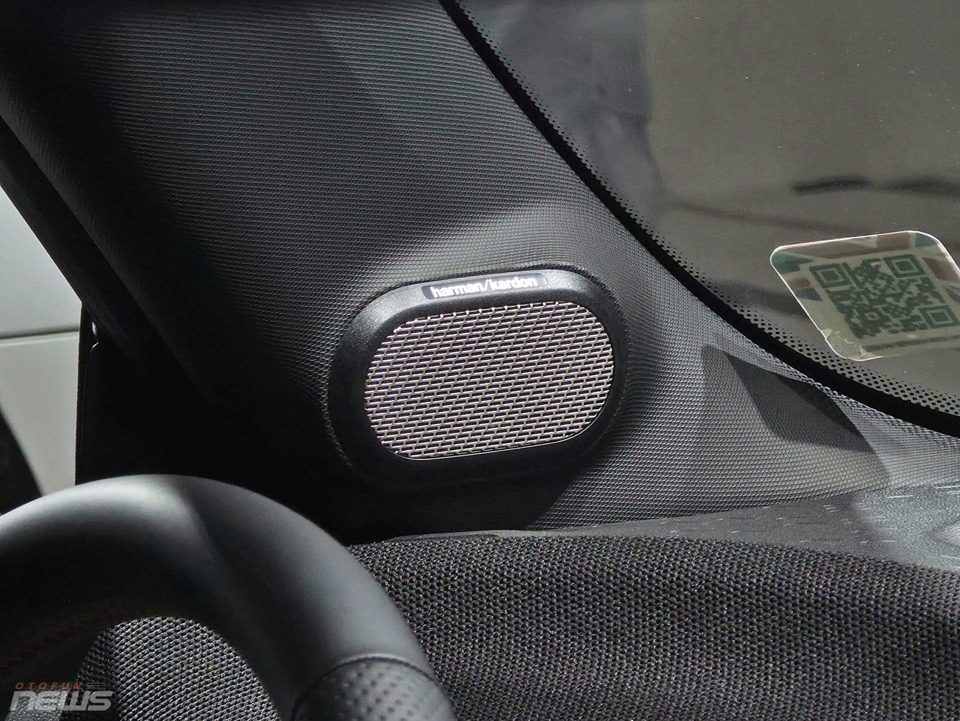 Mini John Cooper Works 3 cửa ra mắt tại Việt Nam, giá từ 2,529 tỷ đồng