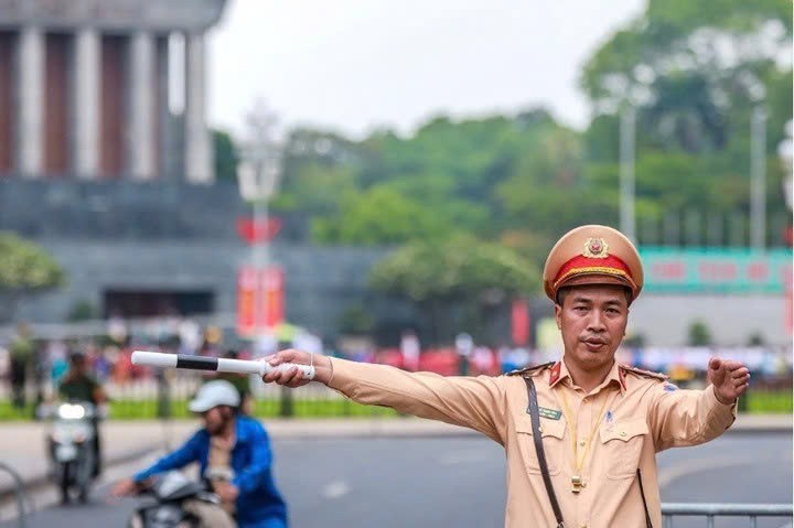 Hà Nội tạm cấm, hạn chế phương tiện tại 3 tuyến đường ngày 19/8
