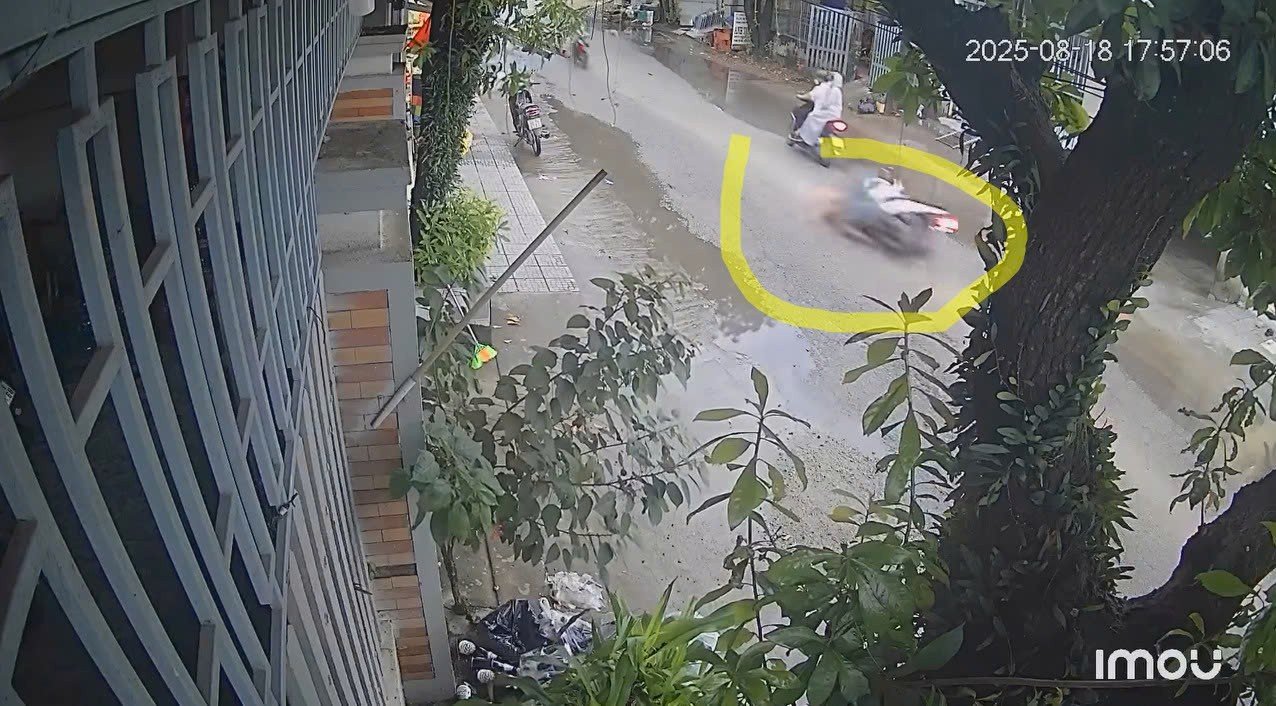 Phóng nhanh trên đường trơn trượt, thanh niên gặp tai nạn nghiêm trọng