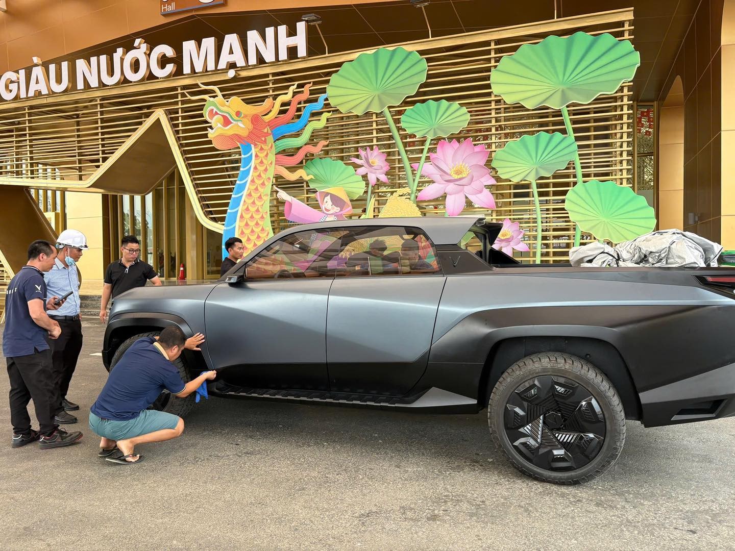 VinFast VF Wild màu mới bất ngờ xuất hiện tại Hà Nội VinFast VF Wild màu mới bất ngờ xuất hiện tại Hà Nội