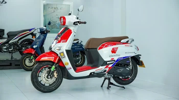 Honda Giorno+ SC35 ThaiGP bản giới hạn đầu tiên về Việt Nam