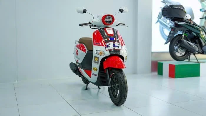 Honda Giorno+ SC35 ThaiGP bản giới hạn đầu tiên về Việt Nam