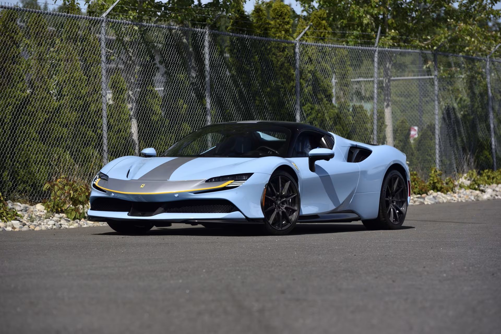 10 xe được đấu giá cao nhất tại sự kiện Mecum Monterey 2025