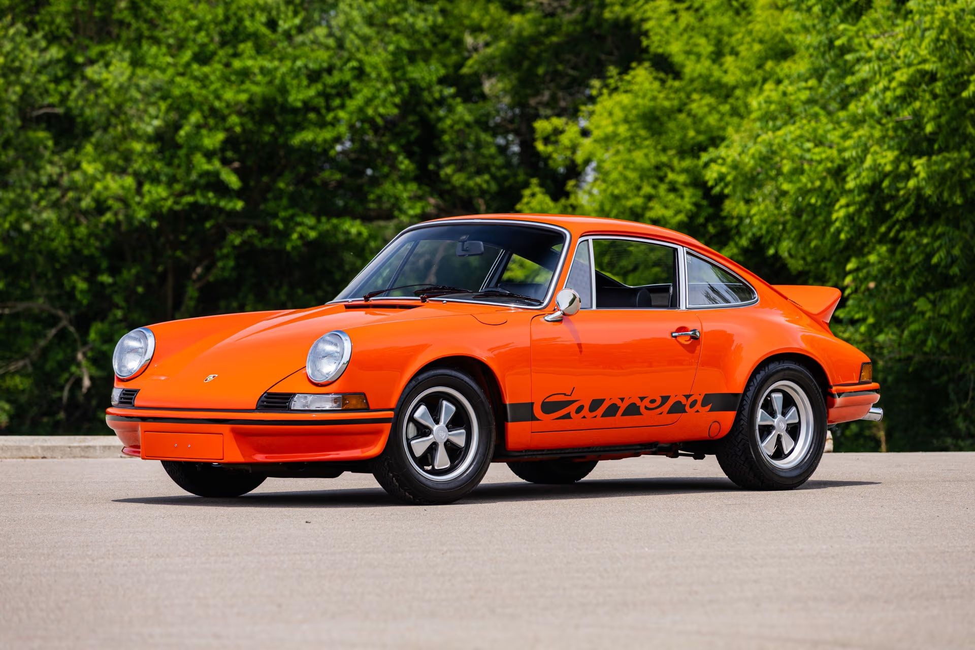 10 xe được đấu giá cao nhất tại sự kiện Mecum Monterey 2025