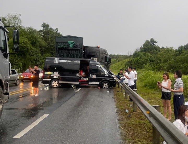 Tổng hợp tin tức tai nạn giao thông ngày 25/8/2025 Tổng hợp tin tức tai nạn giao thông ngày 25/8/2025