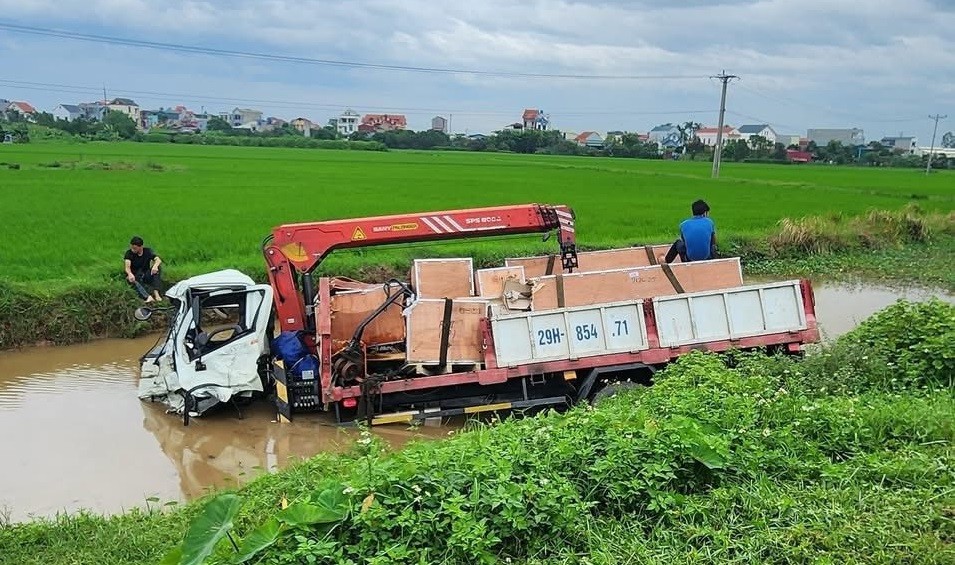 Tổng hợp tin tức tai nạn giao thông ngày 25/8/2025 Tổng hợp tin tức tai nạn giao thông ngày 25/8/2025