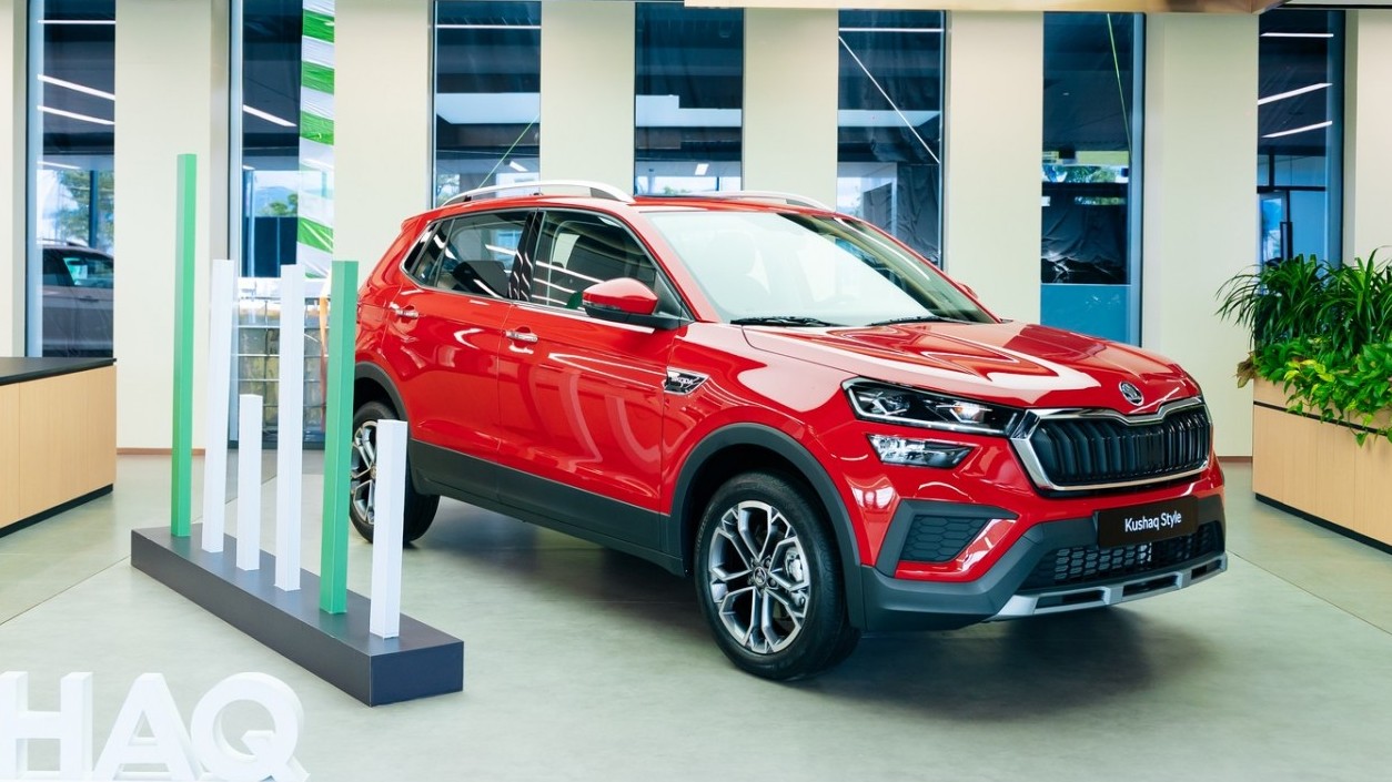 Lái thử hai xe Skoda mới ra mắt tại sự kiện giải đua PVOIL VGC 2025