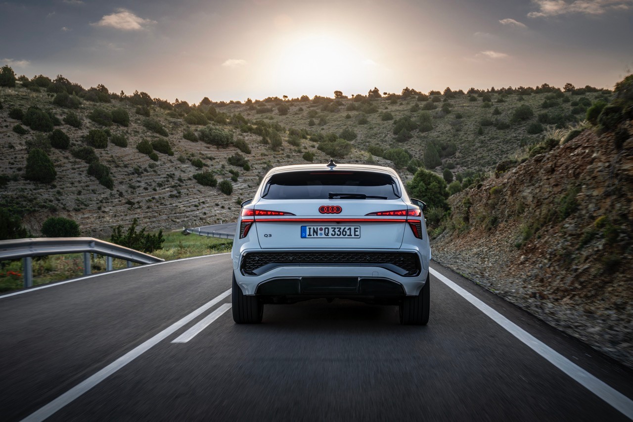 Audi Q3 Sportback thế hệ mới ra mắt, giá quy đổi từ 1,42 tỷ đồng