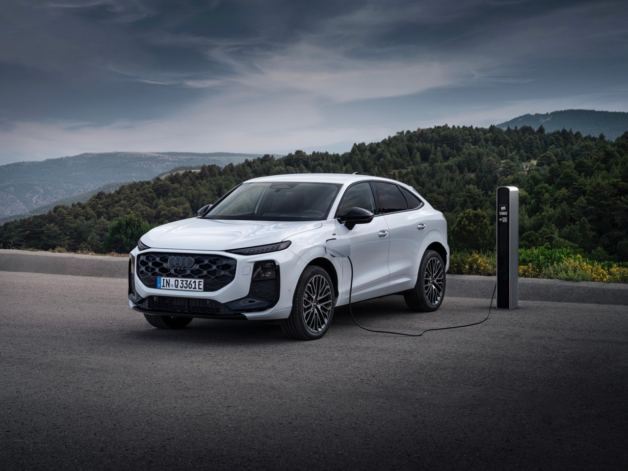 Audi Q3 Sportback thế hệ mới ra mắt, giá quy đổi từ 1,42 tỷ đồng