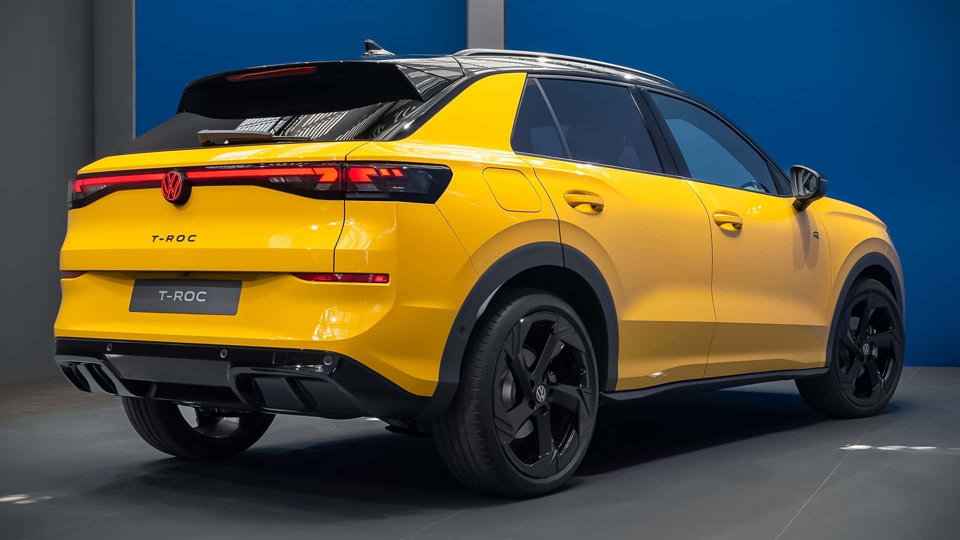 Volkswagen đã làm gì để T-Roc 2025 rộng rãi và thực dụng hơn?