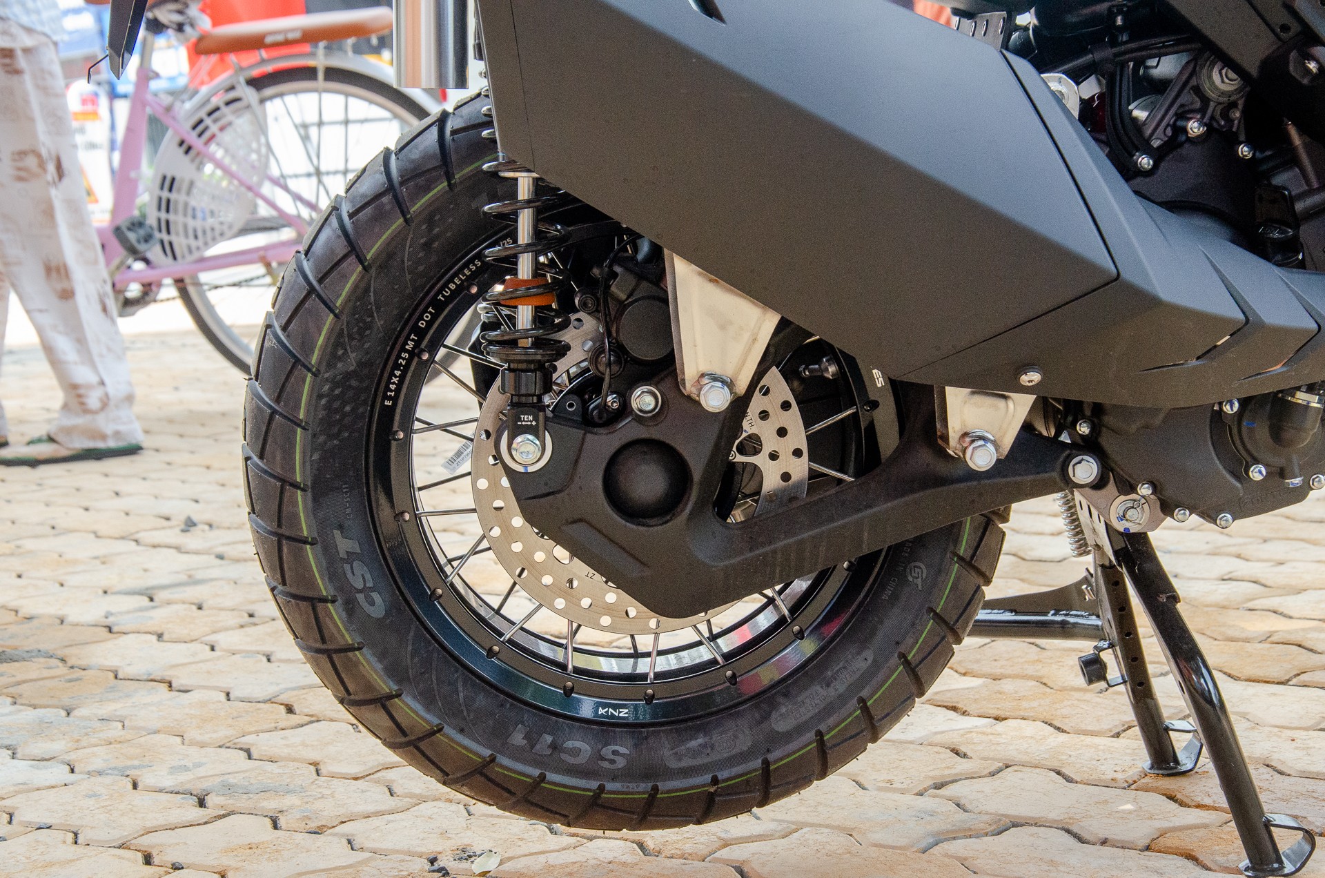 Cận cảnh Zontes 368G, xe tay ga Trung Quốc giá 138 triệu đồng